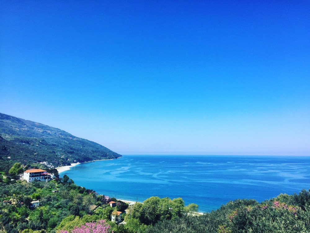 ΜΙΑ ΑΛΛΗ ΑΠΟΨΗ ΤΗΣ ΠΑΡΑΛΊΑΣ ΧΟΡΕΥΤΟΎ