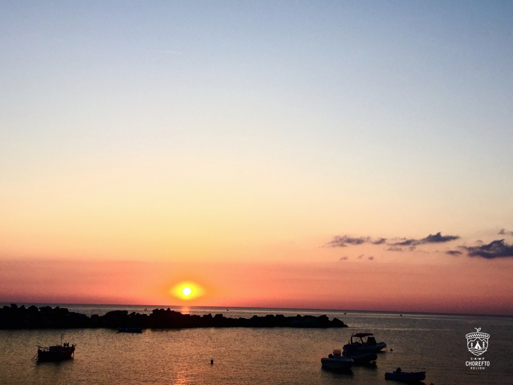 Ονειρεμένες ανατολές μέσα απ' το απέραντο γαλάζιο του Αιγαίο