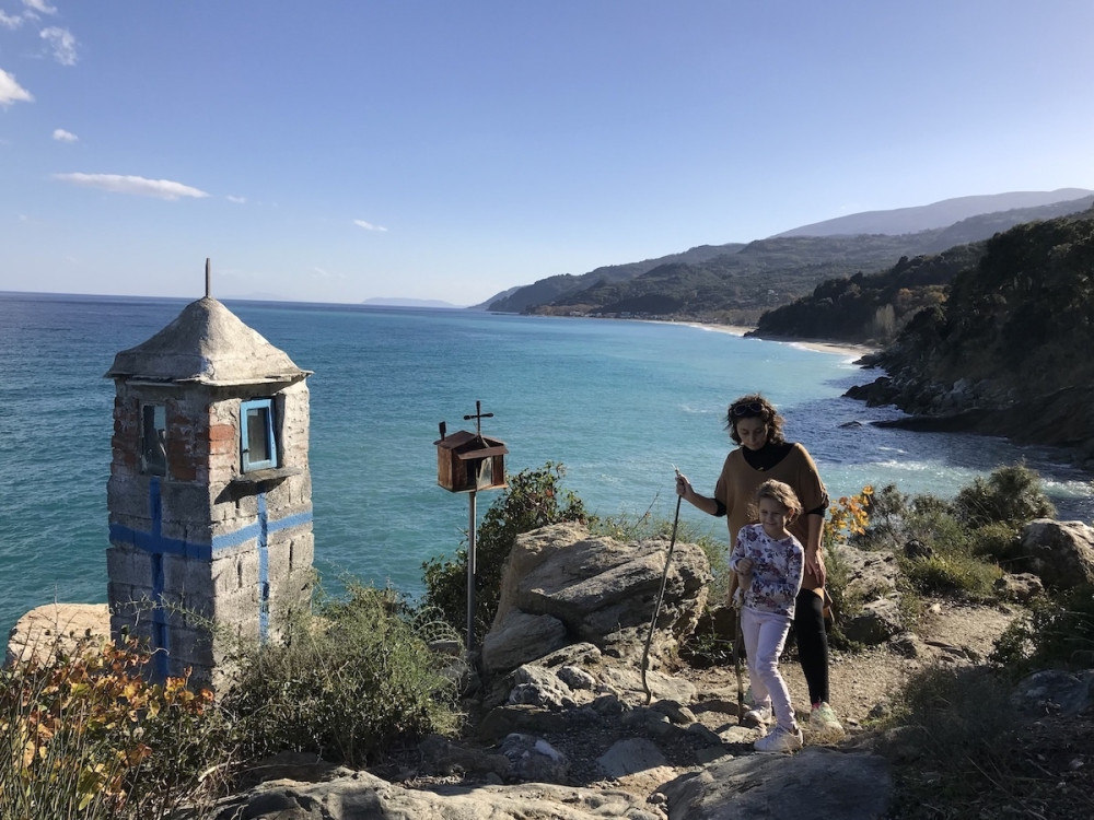 Το εικονοστάση πριν την παραλία του τούρκου στο Χορευτό Πηλίου Πήλιο